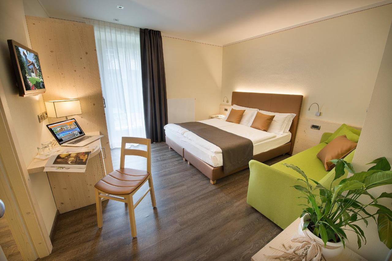Sporthotel Rosatti Dimaro Exterior photo