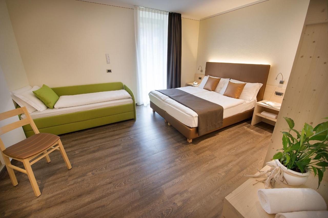 Sporthotel Rosatti Dimaro Exterior photo