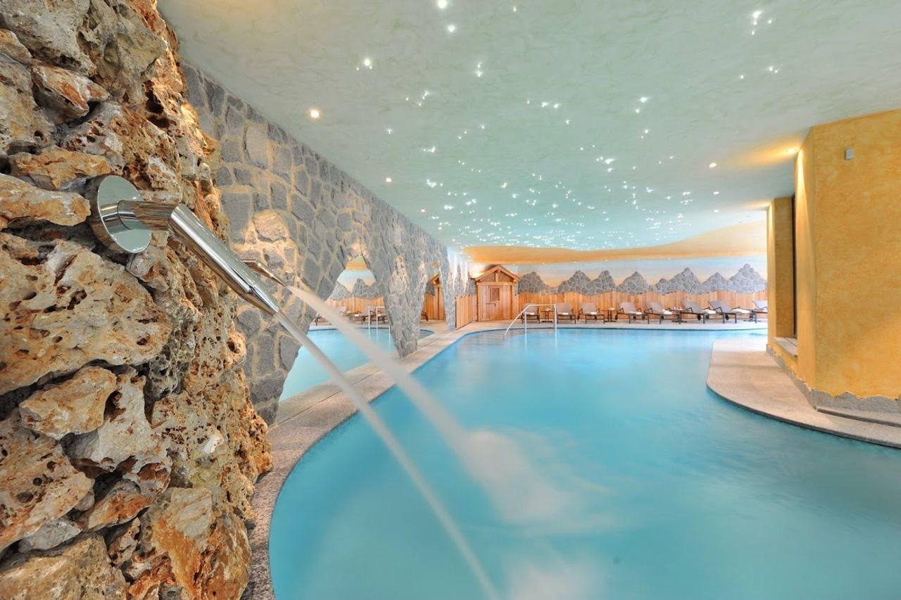 Sporthotel Rosatti Dimaro Exterior photo